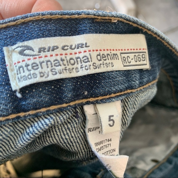 RIP CURL DISTRESSED DENIM SKIRT SIZE 5 - Picture 9 of 9